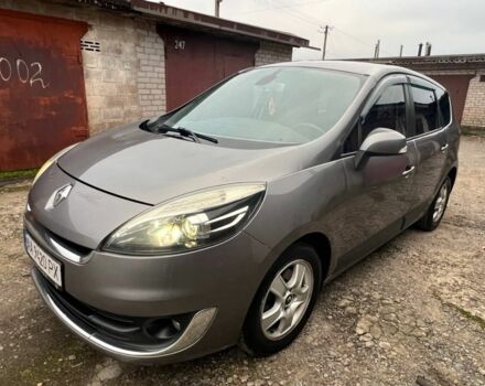 Серый Рено Сценик III, объемом двигателя 1.5 л и пробегом 250 тыс. км за 7700 $, фото 1 на Automoto.ua