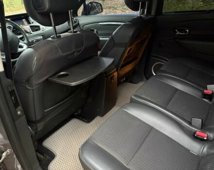 Серый Рено Сценик III, объемом двигателя 1.4 л и пробегом 196 тыс. км за 8000 $, фото 14 на Automoto.ua