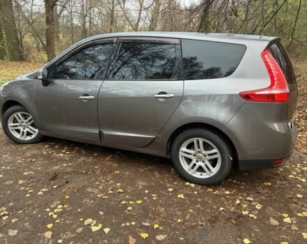 Серый Рено Сценик III, объемом двигателя 1.4 л и пробегом 196 тыс. км за 8000 $, фото 10 на Automoto.ua