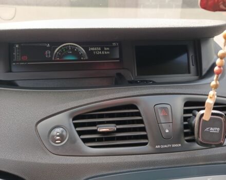 Сірий Рено Сценік III, об'ємом двигуна 1.5 л та пробігом 251 тис. км за 7200 $, фото 14 на Automoto.ua