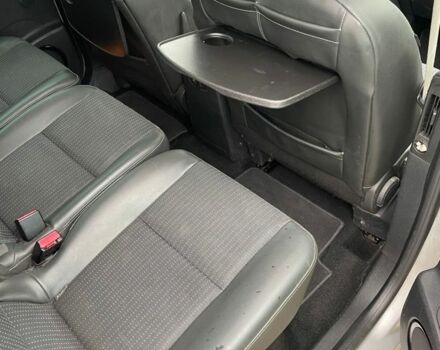 Серый Рено Сценик III, объемом двигателя 1.5 л и пробегом 230 тыс. км за 9000 $, фото 21 на Automoto.ua