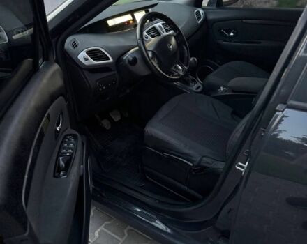 Серый Рено Сценик III, объемом двигателя 1.5 л и пробегом 300 тыс. км за 6000 $, фото 6 на Automoto.ua