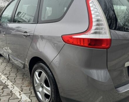 Сірий Рено Сценік III, об'ємом двигуна 1.6 л та пробігом 251 тис. км за 9299 $, фото 13 на Automoto.ua