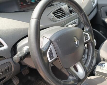 Сірий Рено Сценік III, об'ємом двигуна 1.5 л та пробігом 251 тис. км за 7200 $, фото 13 на Automoto.ua