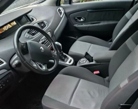 Серый Рено Сценик III, объемом двигателя 1.5 л и пробегом 300 тыс. км за 7500 $, фото 2 на Automoto.ua