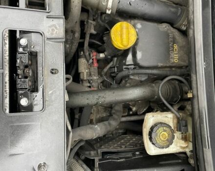 Серый Рено Сценик III, объемом двигателя 1.5 л и пробегом 230 тыс. км за 9000 $, фото 22 на Automoto.ua