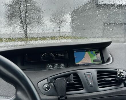 Серый Рено Сценик III, объемом двигателя 1.5 л и пробегом 269 тыс. км за 8500 $, фото 6 на Automoto.ua