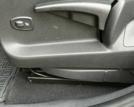 Серый Рено Сценик III, объемом двигателя 1.5 л и пробегом 288 тыс. км за 11000 $, фото 7 на Automoto.ua