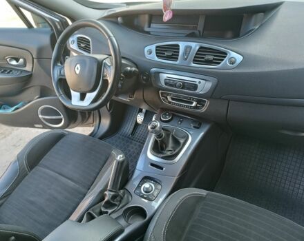 Серый Рено Сценик III, объемом двигателя 1.6 л и пробегом 190 тыс. км за 9900 $, фото 14 на Automoto.ua