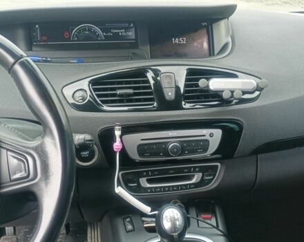 Серый Рено Сценик III, объемом двигателя 1.5 л и пробегом 288 тыс. км за 11000 $, фото 1 на Automoto.ua