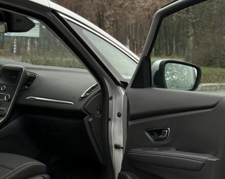 Сірий Рено Сценік III, об'ємом двигуна 1.7 л та пробігом 157 тис. км за 14999 $, фото 12 на Automoto.ua