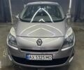Серый Рено Сценик III, объемом двигателя 2 л и пробегом 181 тыс. км за 8500 $, фото 1 на Automoto.ua