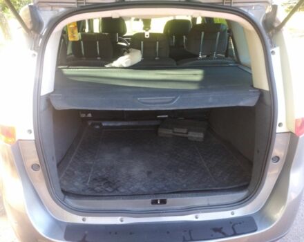 Серый Рено Сценик III, объемом двигателя 1.9 л и пробегом 294 тыс. км за 6500 $, фото 7 на Automoto.ua