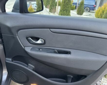 Сірий Рено Сценік III, об'ємом двигуна 1.46 л та пробігом 160 тис. км за 6300 $, фото 6 на Automoto.ua