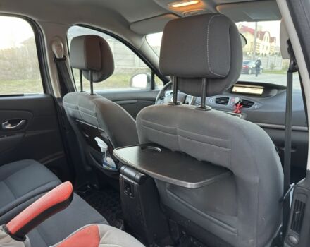 Сірий Рено Сценік III, об'ємом двигуна 1.46 л та пробігом 160 тис. км за 6300 $, фото 8 на Automoto.ua