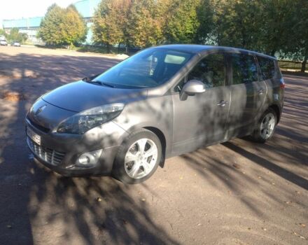 Серый Рено Сценик III, объемом двигателя 1.9 л и пробегом 294 тыс. км за 6500 $, фото 2 на Automoto.ua