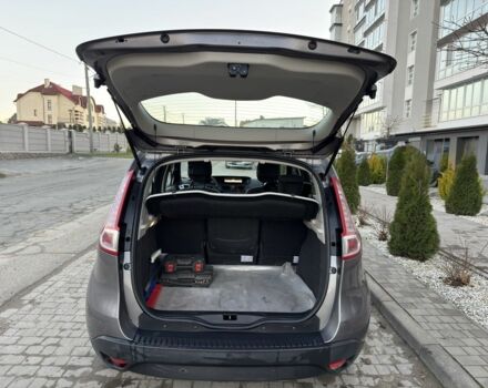 Сірий Рено Сценік III, об'ємом двигуна 1.46 л та пробігом 160 тис. км за 6300 $, фото 10 на Automoto.ua
