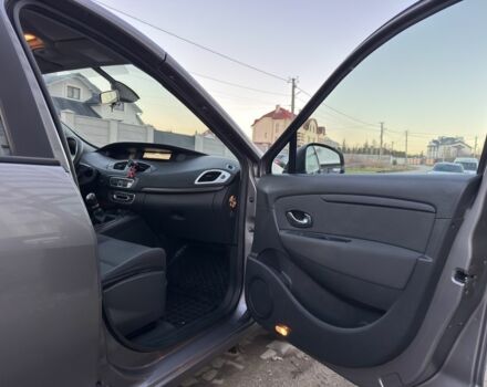 Сірий Рено Сценік III, об'ємом двигуна 1.46 л та пробігом 160 тис. км за 6300 $, фото 5 на Automoto.ua