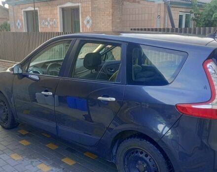 Серый Рено Сценик III, объемом двигателя 1.5 л и пробегом 209 тыс. км за 6800 $, фото 10 на Automoto.ua