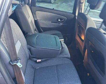 Рено Сценік III 2011 у Изяслве на Automoto.ua Сірий Рено Сценік III, об'ємом двигуна 1.5 л та пробігом 285 тис. км за 6700 $, фото 4 на Automoto.ua