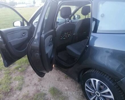 Серый Рено Сценик III, объемом двигателя 1.6 л и пробегом 295 тыс. км за 6800 $, фото 4 на Automoto.ua