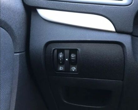 Серый Рено Сценик III, объемом двигателя 1.5 л и пробегом 270 тыс. км за 5700 $, фото 2 на Automoto.ua