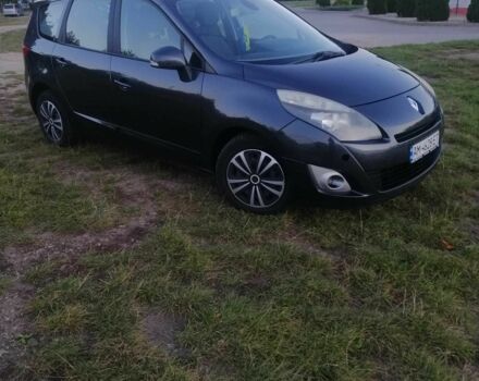 Серый Рено Сценик III, объемом двигателя 1.6 л и пробегом 295 тыс. км за 6800 $, фото 5 на Automoto.ua