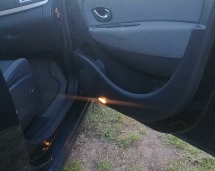 Серый Рено Сценик III, объемом двигателя 1.6 л и пробегом 295 тыс. км за 6800 $, фото 6 на Automoto.ua