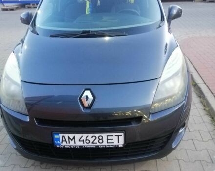 Серый Рено Сценик III, объемом двигателя 1.6 л и пробегом 295 тыс. км за 6800 $, фото 1 на Automoto.ua