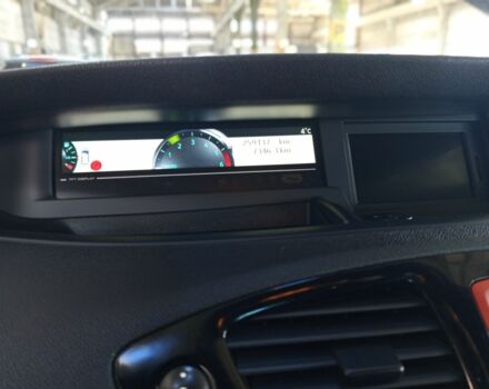 Серый Рено Сценик III, объемом двигателя 1.5 л и пробегом 200 тыс. км за 7300 $, фото 5 на Automoto.ua