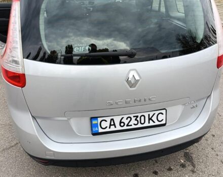 Рено Сценик III 2013 в Черкассах на Automoto.ua Серый Рено Сценик III, объемом двигателя 1.5 л и пробегом 253 тыс. км за 8400 $, фото 6 на Automoto.ua