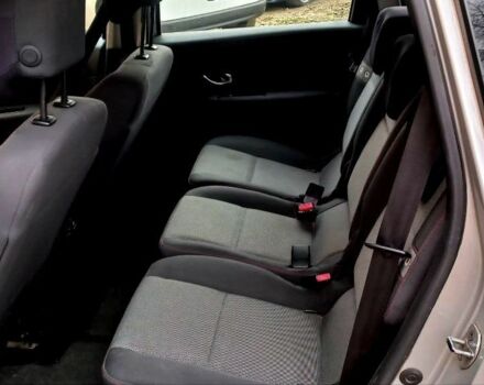 Серый Рено Сценик III, объемом двигателя 1.5 л и пробегом 278 тыс. км за 8300 $, фото 6 на Automoto.ua