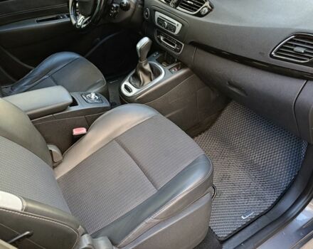 Рено Сценик III 2015 в Хмельницком на Automoto.ua Серый Рено Сценик III, объемом двигателя 1.5 л и пробегом 235 тыс. км за 9600 $, фото 10 на Automoto.ua