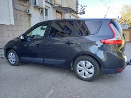 Серый Рено Сценик III, объемом двигателя 1.5 л и пробегом 229 тыс. км за 6700 $, фото 1 на Automoto.ua