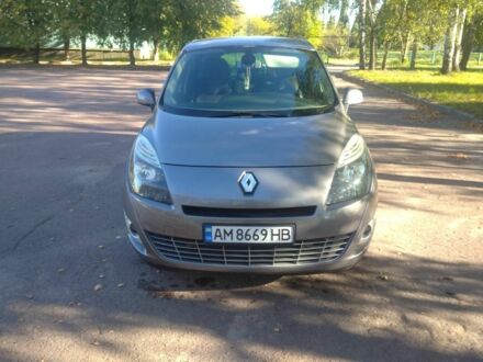 Серый Рено Сценик III, объемом двигателя 1.9 л и пробегом 294 тыс. км за 6500 $, фото 1 на Automoto.ua