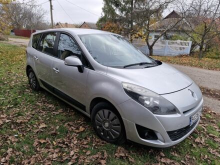 Сірий Рено Сценік III, об'ємом двигуна 1.5 л та пробігом 290 тис. км за 6300 $, фото 1 на Automoto.ua