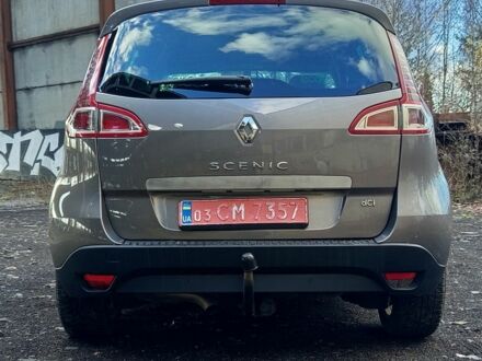 Серый Рено Сценик III, объемом двигателя 1.5 л и пробегом 200 тыс. км за 7300 $, фото 1 на Automoto.ua