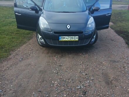 Серый Рено Сценик III, объемом двигателя 1.5 л и пробегом 245 тыс. км за 7800 $, фото 1 на Automoto.ua