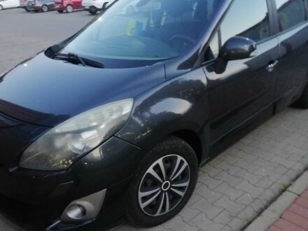 Серый Рено Сценик III, объемом двигателя 1.6 л и пробегом 295 тыс. км за 6800 $, фото 1 на Automoto.ua