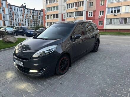 Сірий Рено Сценік III, об'ємом двигуна 1.5 л та пробігом 300 тис. км за 6000 $, фото 1 на Automoto.ua