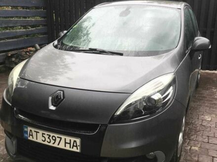 Серый Рено Сценик III, объемом двигателя 1.5 л и пробегом 186 тыс. км за 7500 $, фото 1 на Automoto.ua