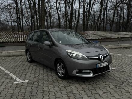 Серый Рено Сценик III, объемом двигателя 1.6 л и пробегом 251 тыс. км за 9299 $, фото 1 на Automoto.ua