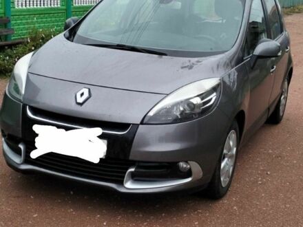 Серый Рено Сценик III, объемом двигателя 1.5 л и пробегом 251 тыс. км за 6800 $, фото 1 на Automoto.ua