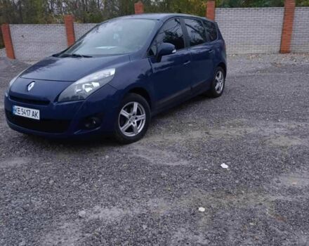 Рено Сценик III 2010 в Днепре (Днепропетровске) на Automoto.ua Синий Рено Сценик III, объемом двигателя 1.5 л и пробегом 288 тыс. км за 7000 $, фото 13 на Automoto.ua