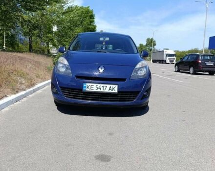 Рено Сценик III 2010 в Днепре (Днепропетровске) на Automoto.ua Синий Рено Сценик III, объемом двигателя 1.5 л и пробегом 288 тыс. км за 7000 $, фото 19 на Automoto.ua