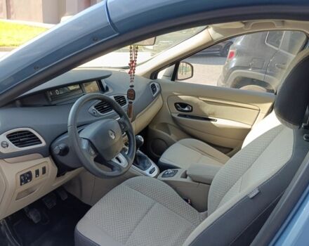 Рено Сценик III 2011 в Хмельницком на Automoto.ua Синий Рено Сценик III, объемом двигателя 1.5 л и пробегом 278 тыс. км за 6500 $, фото 7 на Automoto.ua