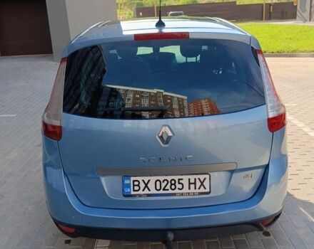 Рено Сценик III 2011 в Хмельницком на Automoto.ua Синий Рено Сценик III, объемом двигателя 1.5 л и пробегом 278 тыс. км за 6500 $, фото 5 на Automoto.ua