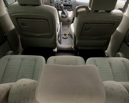 Зелений Рено Сценік III, об'ємом двигуна 1.5 л та пробігом 340 тис. км за 3800 $, фото 7 на Automoto.ua