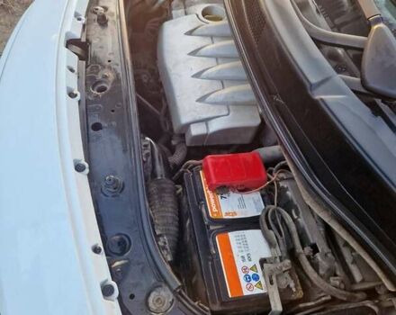 Белый Рено Сценик, объемом двигателя 1.6 л и пробегом 250 тыс. км за 5500 $, фото 6 на Automoto.ua