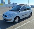 Белый Рено Сценик, объемом двигателя 2 л и пробегом 250 тыс. км за 4400 $, фото 1 на Automoto.ua